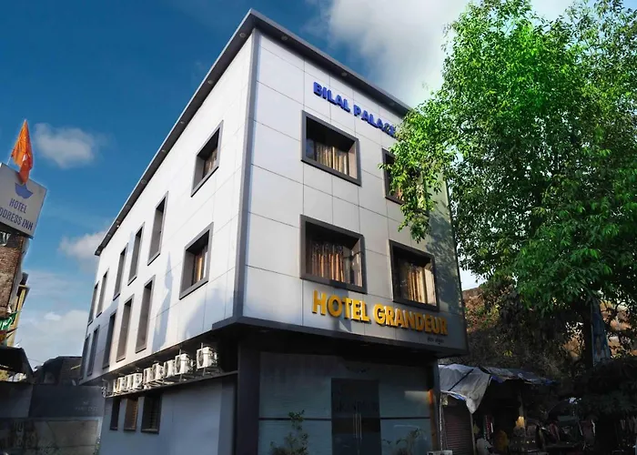 Hotel Grandeur-Near Mumbai International Airport